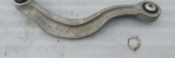 Audi Q8 Front lower control arm/wishbone 4M0505397P