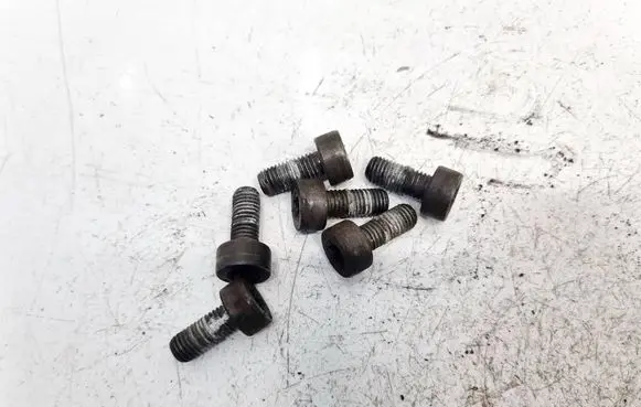 Citroen C4 Grand Picasso Nuts/bolts 