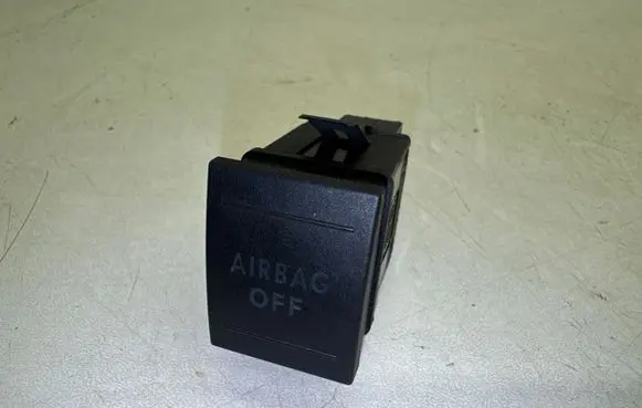 Volkswagen Polo IV 9N3 Passenger airbag on/off switch 6Q0919235B