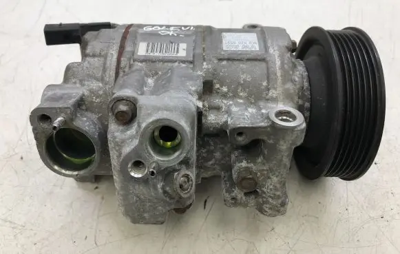 Volkswagen Golf VI Air conditioning (A/C) compressor (pump) 1K0820859T