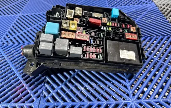 Toyota Corolla E210 E21 Fuse box set 8264147050A 8994 8L191584