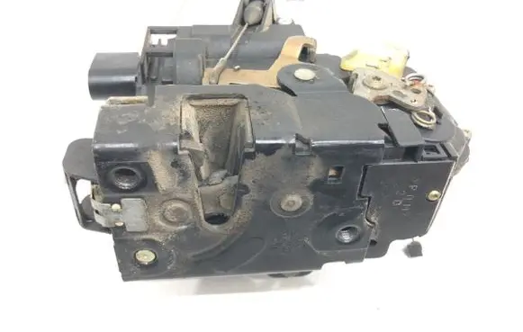 Volkswagen Bora Front door lock