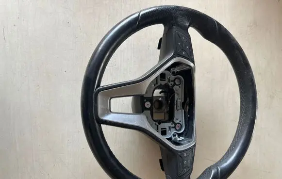 Mercedes-Benz E C207 W207 Steering wheel A2184600118 307959112AA