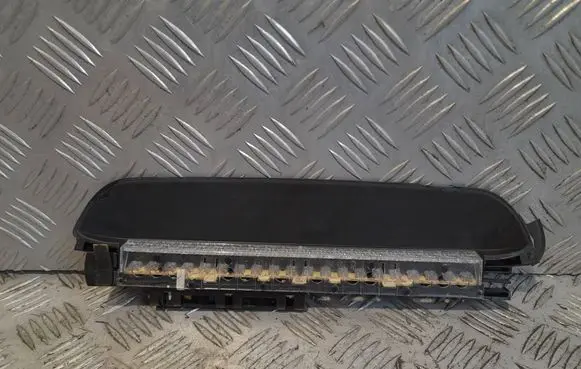 BMW 3 E46 Third/center stoplight 8386965 6909774