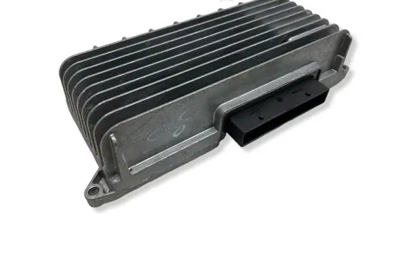 Audi A5 8T 8F Sound amplifier 8T0035223