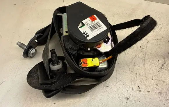 Peugeot 308 Front seatbelt 96776842XX 010L000 622192900