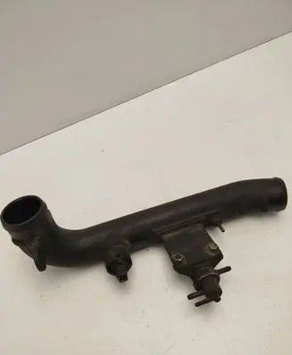 Audi A4 S4 B5 8D Intercooler hose/pipe 8D0145840