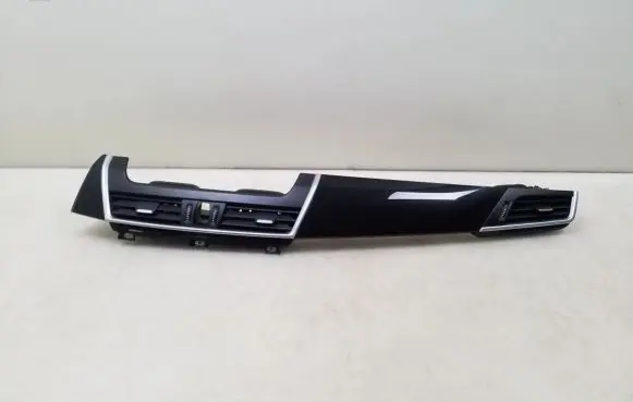 BMW 2 F45 Dash center air vent grill 9262955