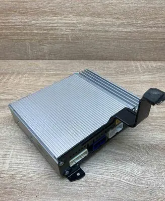 Toyota Prius (XW20) Sound amplifier 862800W460