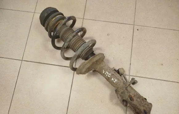 Mercedes-Benz Vito Viano W639 Front shock absorber with coil spring