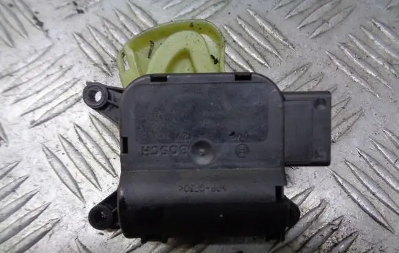 Seat Ibiza III (6L) Central body control module 0132801357
