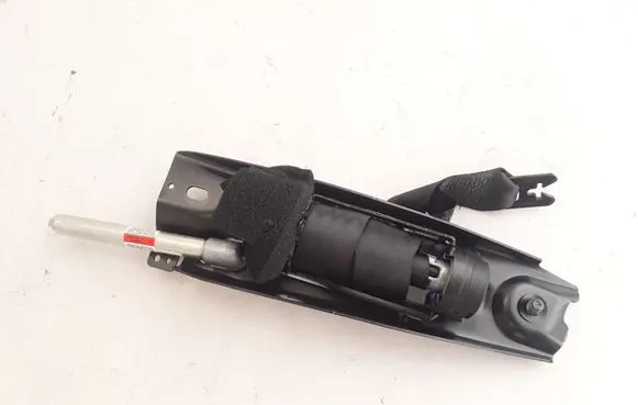 Volvo S80 Front seatbelt