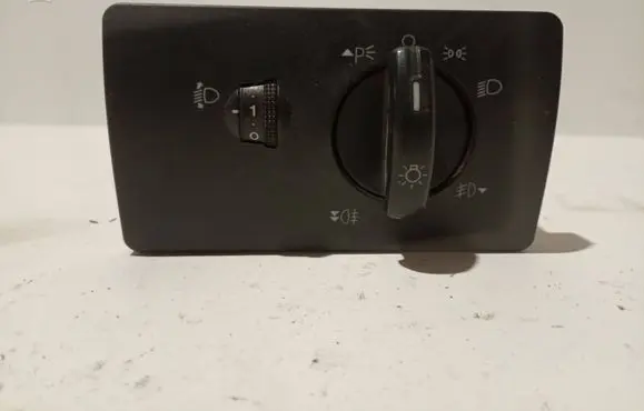 Light switch