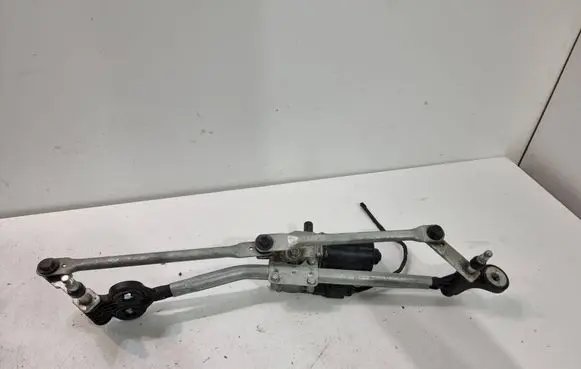 BMW X5 E70 Front wiper linkage and motor