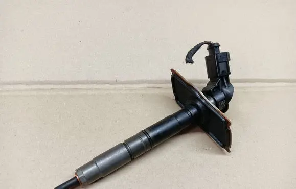 Skoda Octavia Mk2 (1Z) Fuel injector 03L130277 0445116030