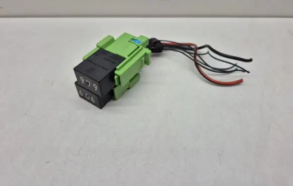 Audi Q3 8U Other relay 4H0951253C