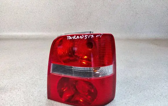 Volkswagen Touran I Rear/tail lights 1T0945096C