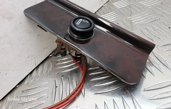 BMW 7 E38 Cigarette lighter trim rear 