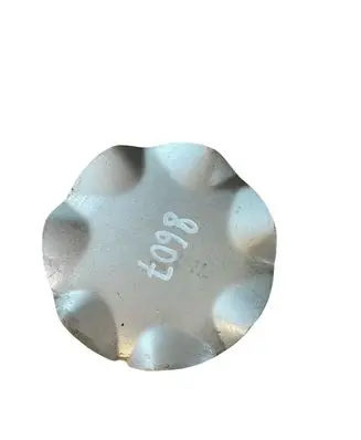 Volkswagen Golf IV Non-original wheel cap 77515