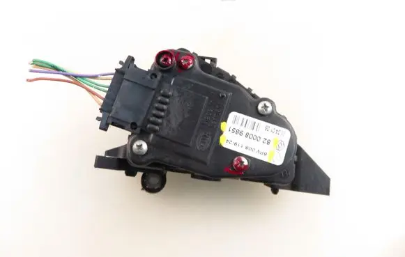 Renault Clio II Accelerator throttle pedal 6PV00811924 8200089851