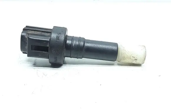 Volvo V70 Windshield washer fluid level sensor 