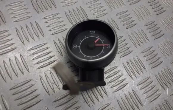 Smart ForFour I Clock 