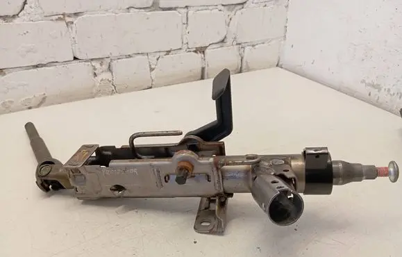 Nissan Primastar Steering wheel axle 8200271345 93851681