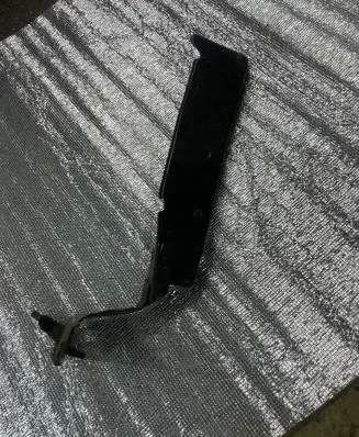 Audi A5 Sportback 8TA Fender mounting bracket 8K0821136B