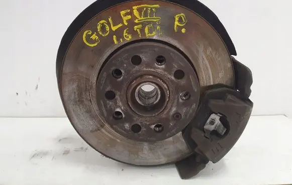 Volkswagen Golf VII Front wheel hub spindle knuckle 5Q0226N