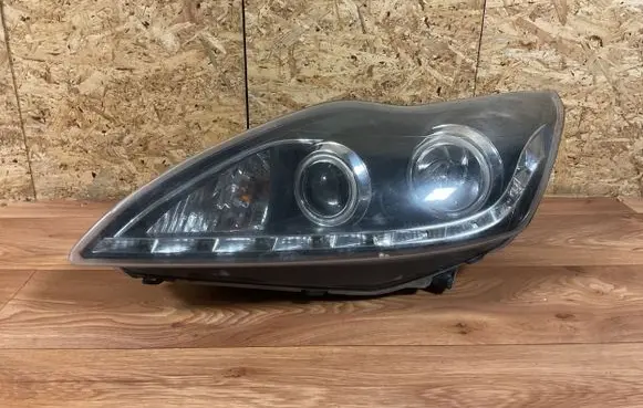 Ford Focus Headlight/headlamp