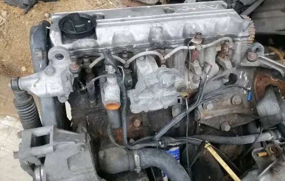 Audi A6 S6 C4 4A Engine head 046103373B