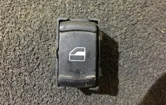 Volkswagen PASSAT B5 Electric window control switch 3b0959855