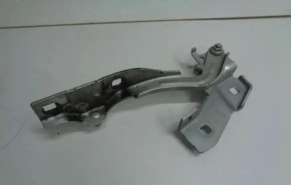 Alfa Romeo Giulia Engine bonnet/hood hinges