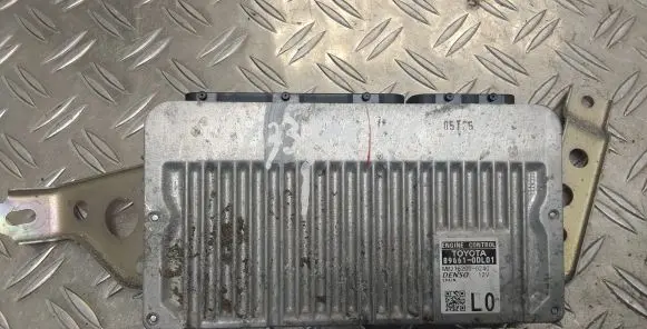 Toyota Yaris Engine control unit/module 896610DL01