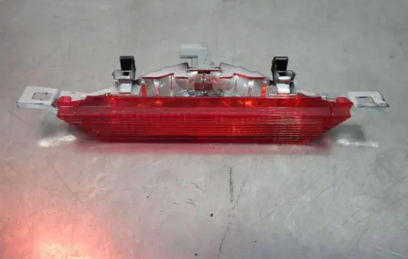 Toyota Corolla E120 E130 Third/center stoplight