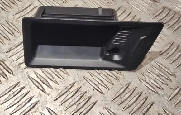 Car ashtray