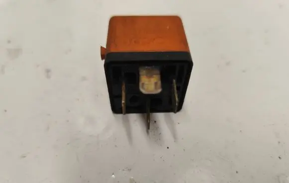 Audi A4 S4 B5 8D Other relay 0332014456