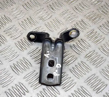 Opel Zafira C Front door upper hinge 