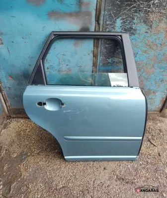 Rear door