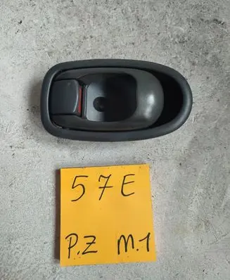 KIA Shuma Front door interior handle 8247382