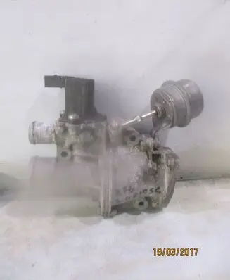 Land Rover Discovery 4 - LR4 EGR valve 1045175S01
