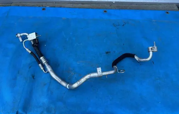 Mercedes-Benz A W177 Air conditioning (A/C) pipe/hose A1778305401