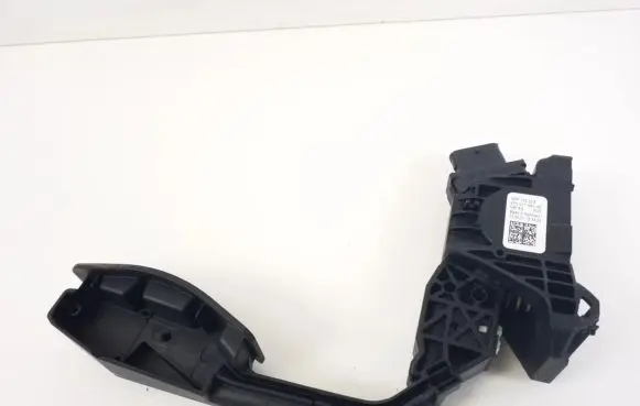 Audi e-tron Accelerator throttle pedal 4KR723523