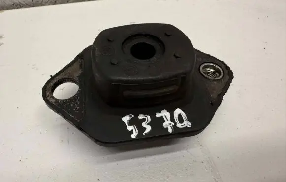 BMW 3 E90 E91 Coil spring mount 6768544