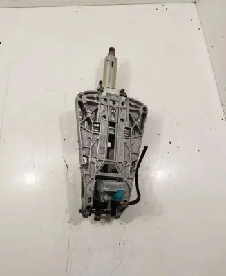 Steering wheel axle set