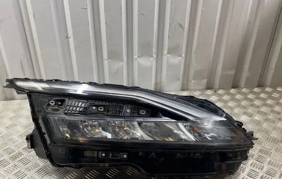 Nissan Qashqai J12 Headlight/headlamp 1008D02F