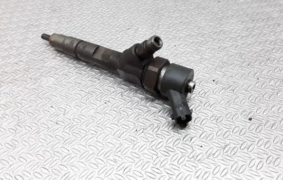 Volvo S40, V40 Fuel injector 0445110021