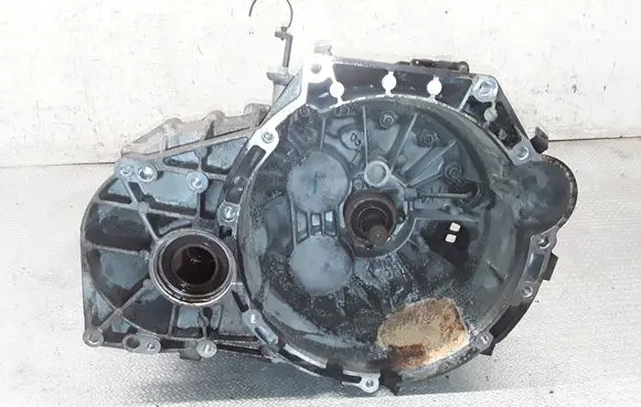 Manual 6 speed gearbox