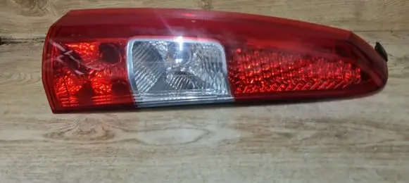 Volvo V70 Rear/tail lights
