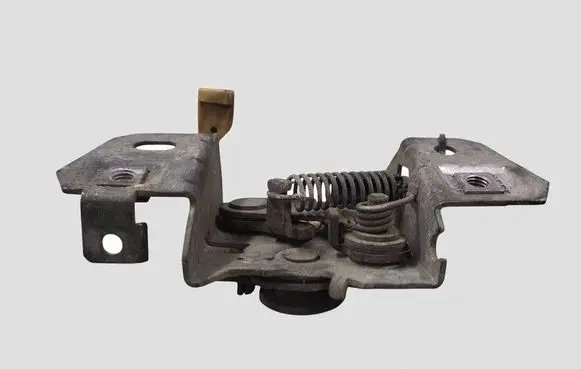 Volvo V50 Engine bonnet/hood lock/catch 30716530 30716579 30716529